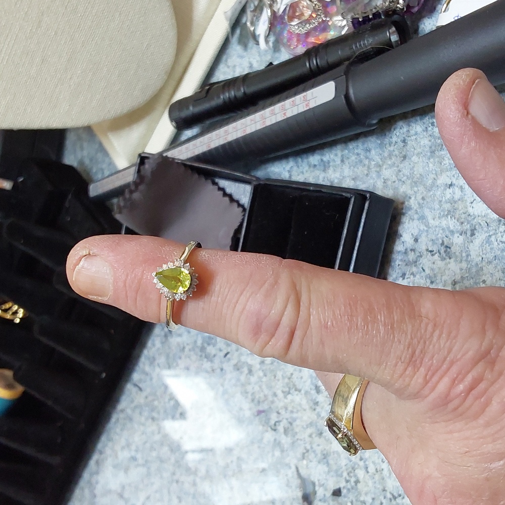 Sphene And Diamonds 10k Gold. Ring - image 2